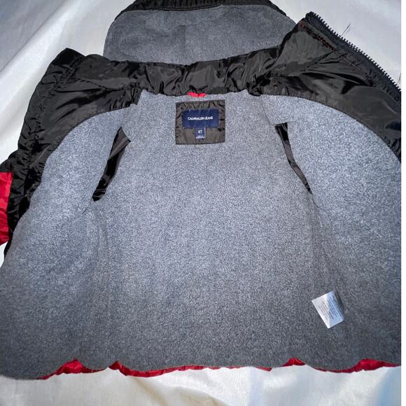 Calvin Klein Toddler Puffer Jacket - Size 4T - Warm & Fleece Lined - Picture 4 of 10